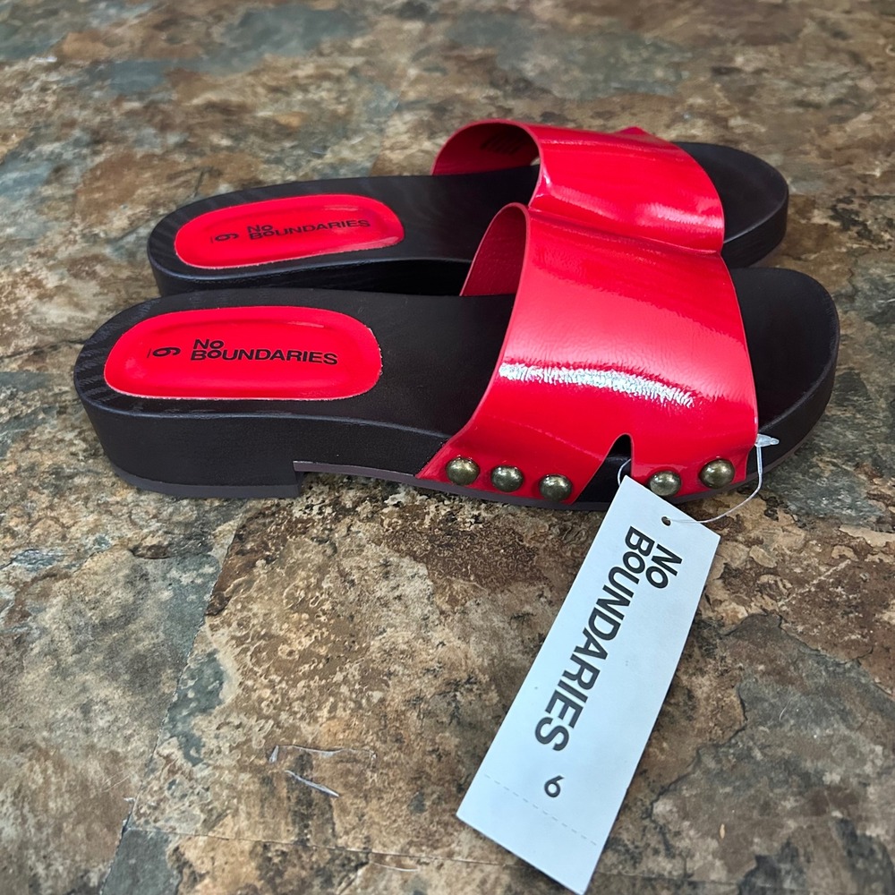 No Boundaries Studded Heeled Sandals Womens Size 6 Red Open Toe Shoes